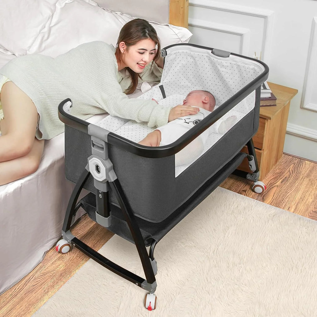 Baby Bassinet Bedside Sleeper with Adjustable Height and Wheels H4709