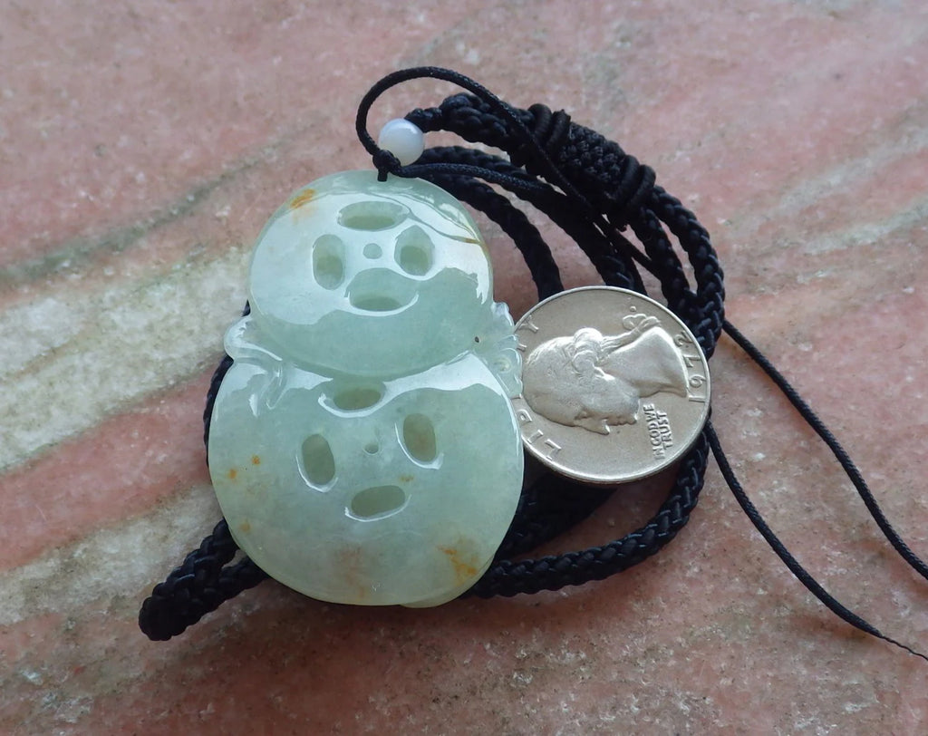 Green Hand Carved Natural Jade Zodiac Ox Pendant Necklace R39063