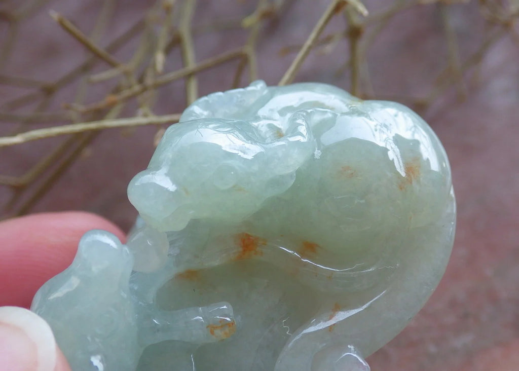 Green Hand Carved Natural Jade Zodiac Ox Pendant Necklace R39063