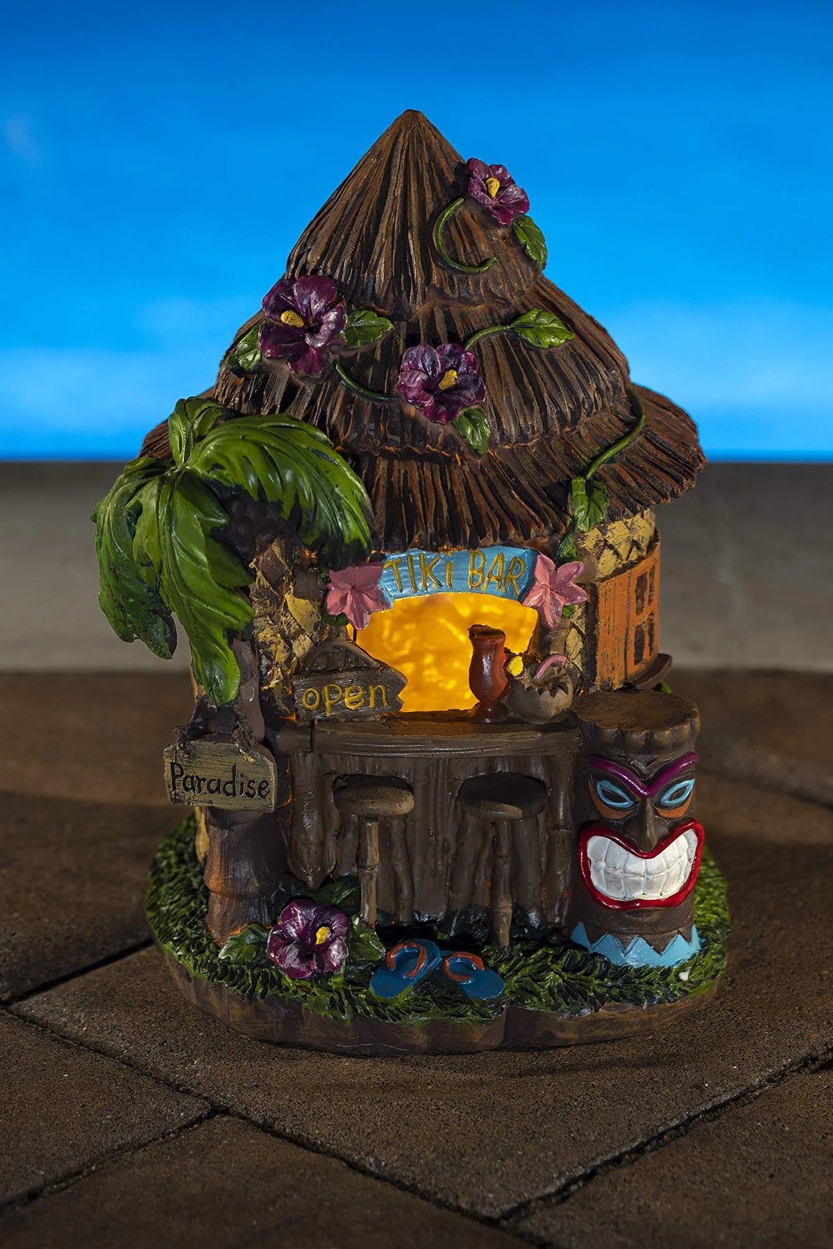 Tiki Hut Solar Powered LED Outdoor Decor Q4684