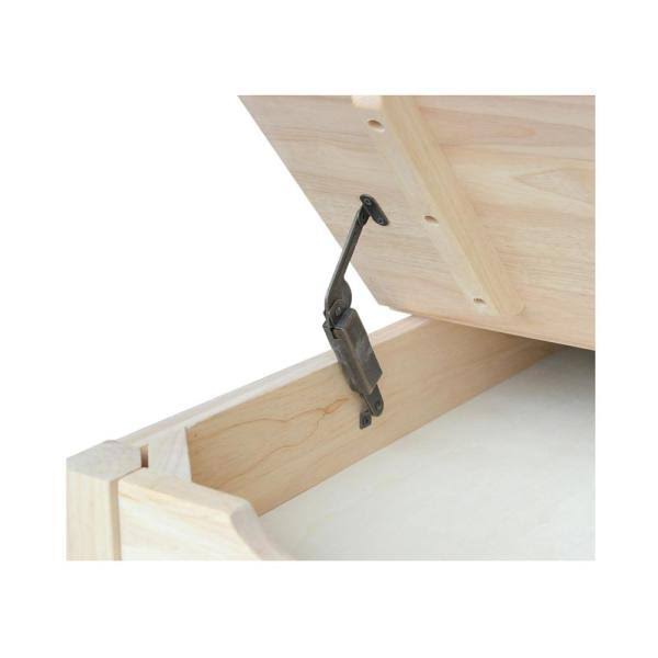 Table with 2 Mission Juvenile Chairs O52513