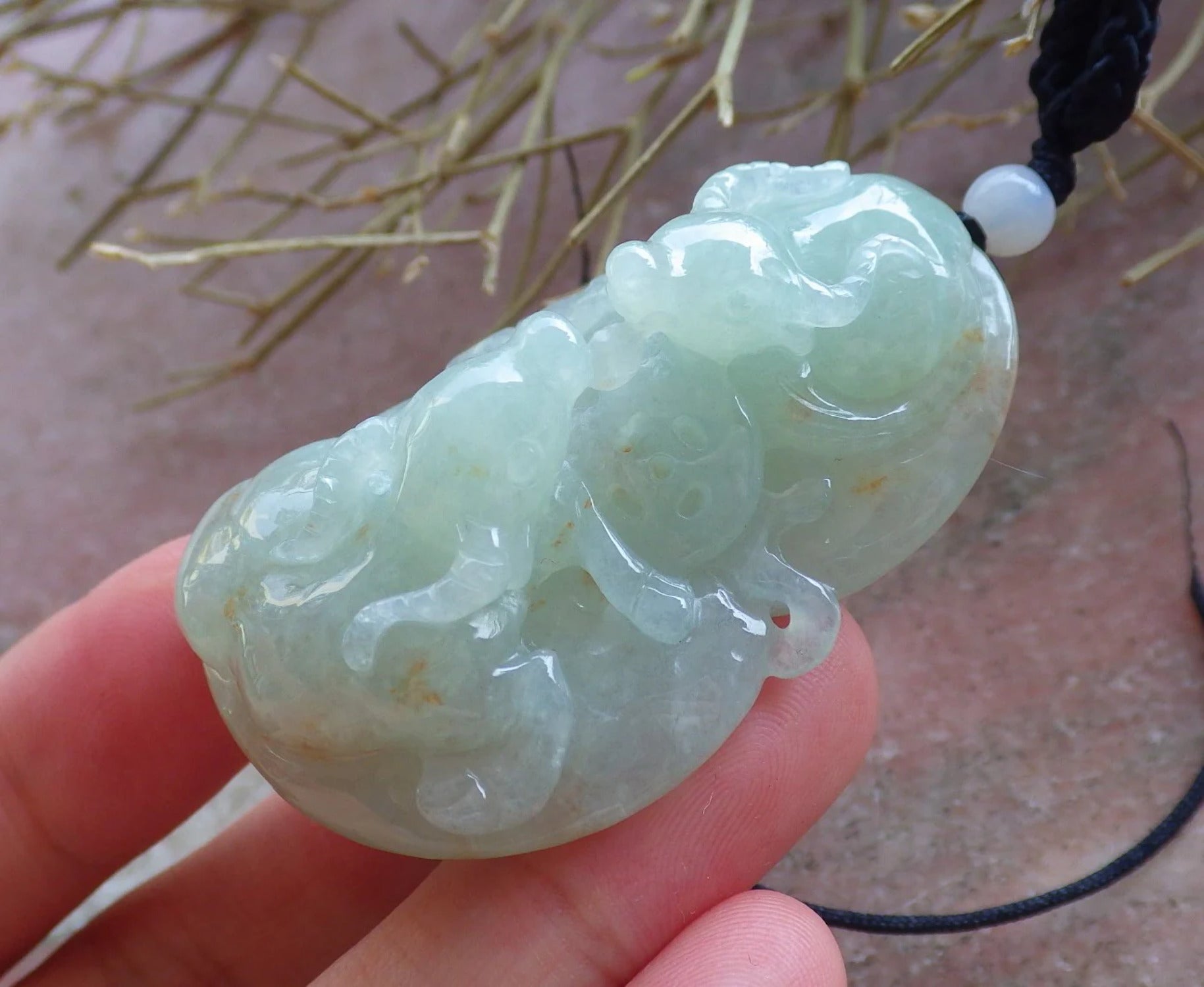 Green Hand Carved Natural Jade Zodiac Ox Pendant Necklace R39063