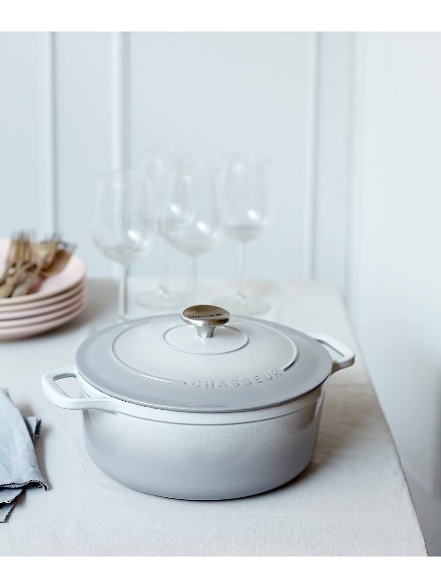 French Enameled Cast Iron Round Dutch Oven, 2.6-Quart K514008