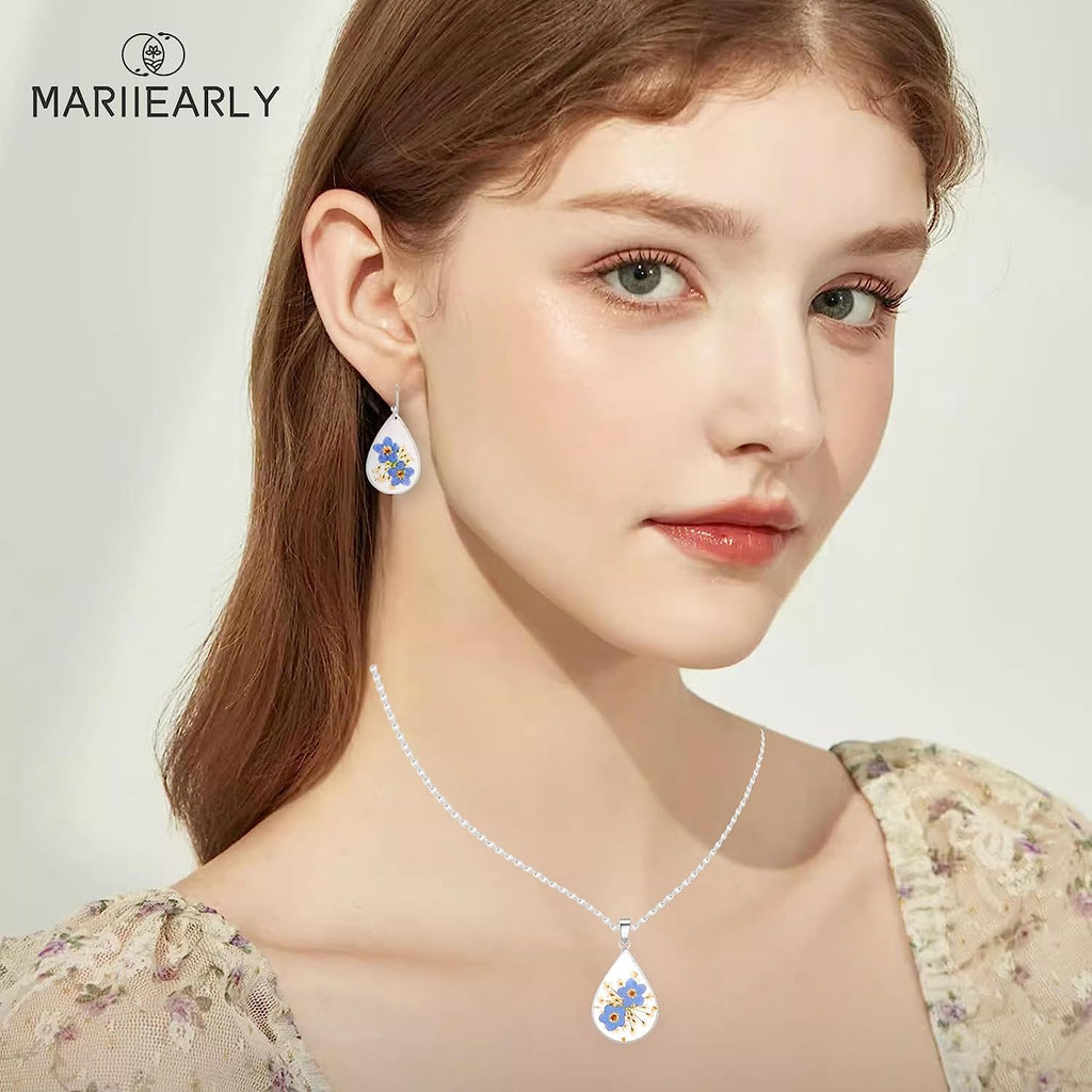 Pressed Flower Teardrop Necklace M214
